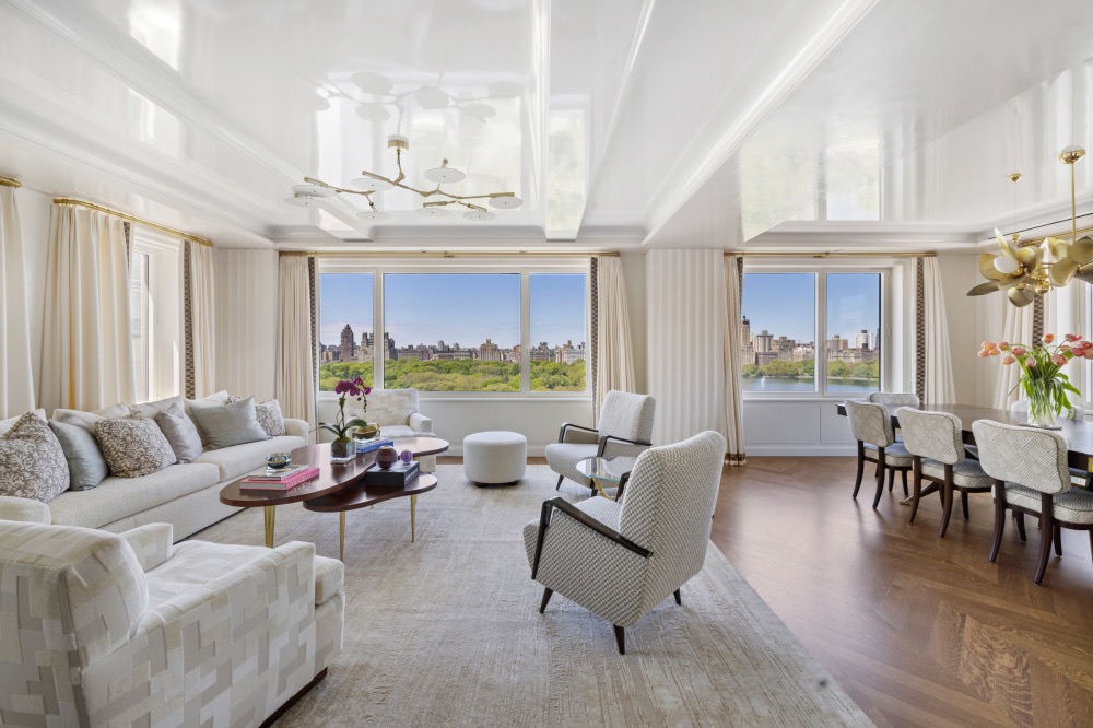 1049 Fifth Ave #19B