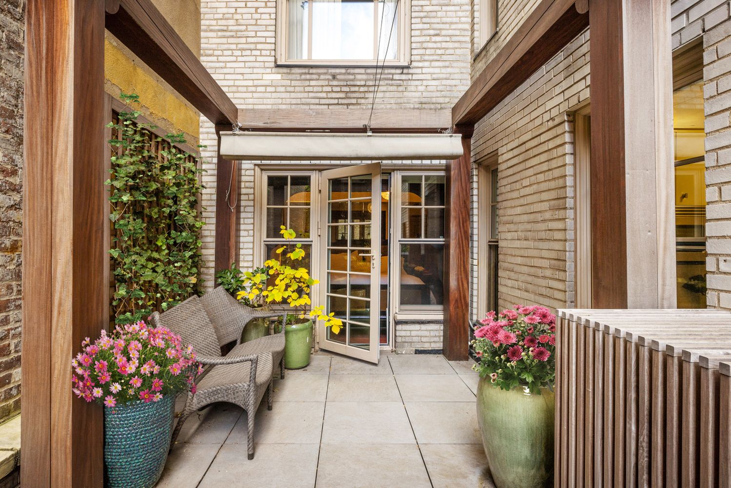 45 Christopher St #2E