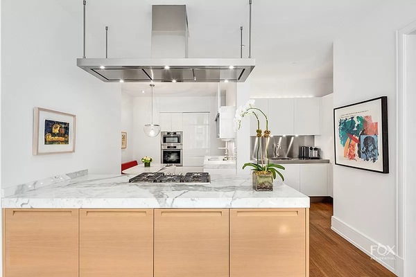 255 East 74 #3A
