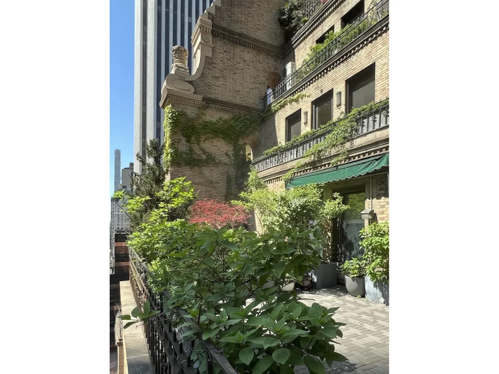 480 Park Ave #15E