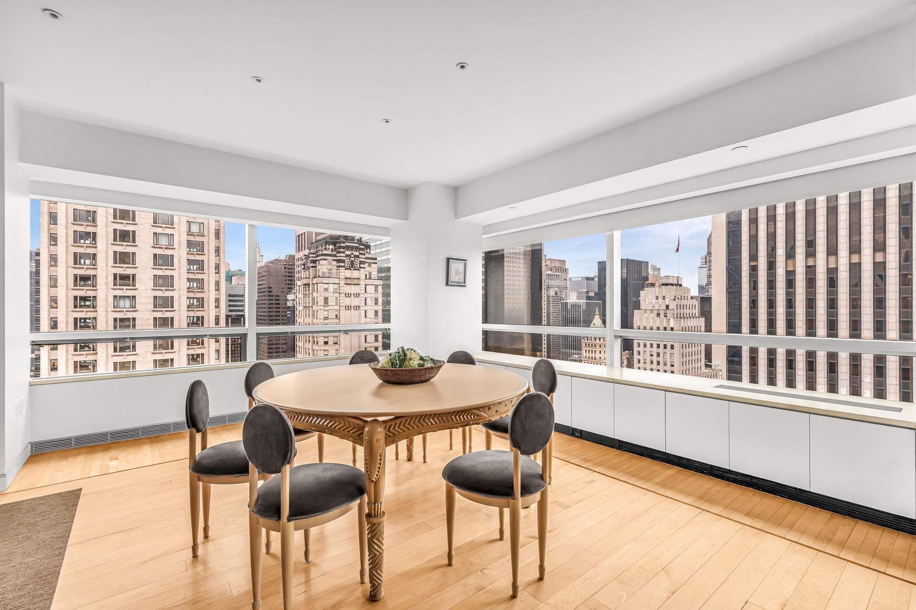 500 Park Ave #PH3