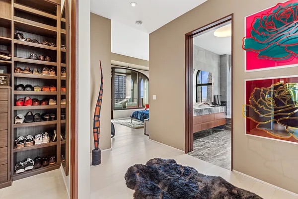 130 William St #60B