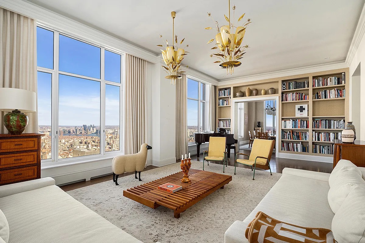 30 Park Place #77A