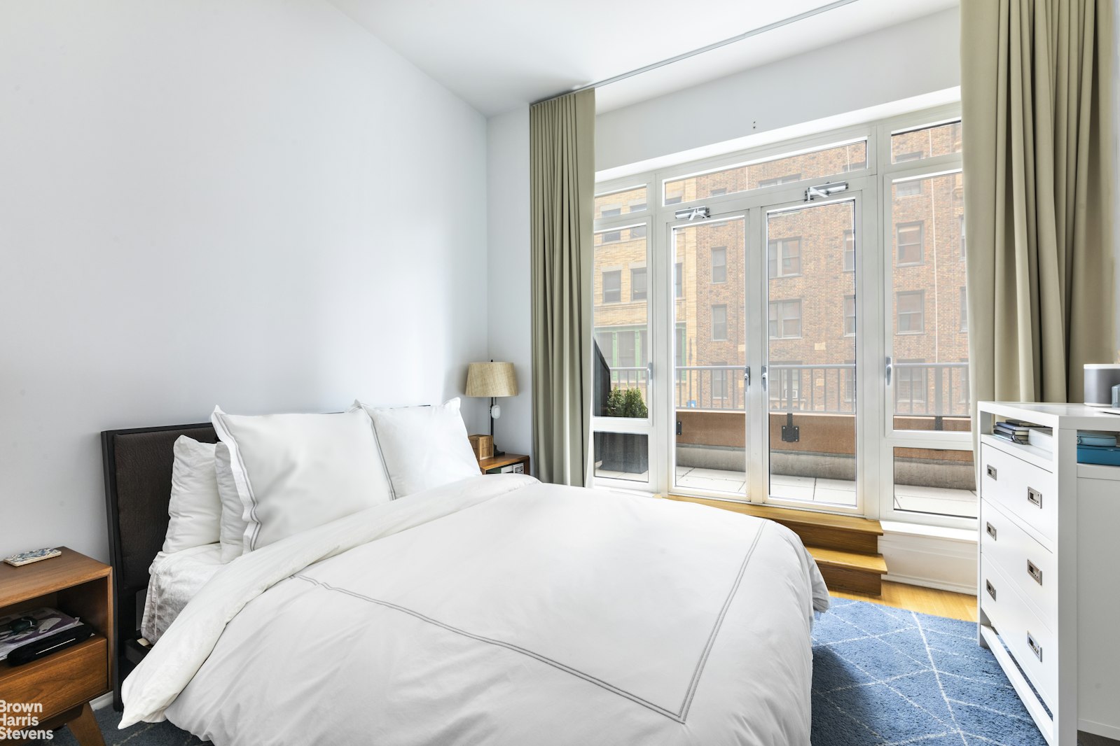 205 West 76 #4G