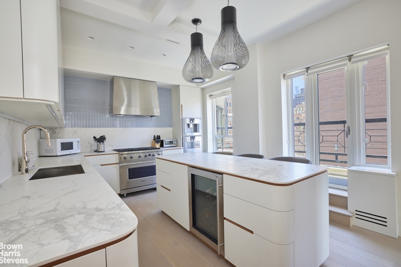 20 East 35 #15DE