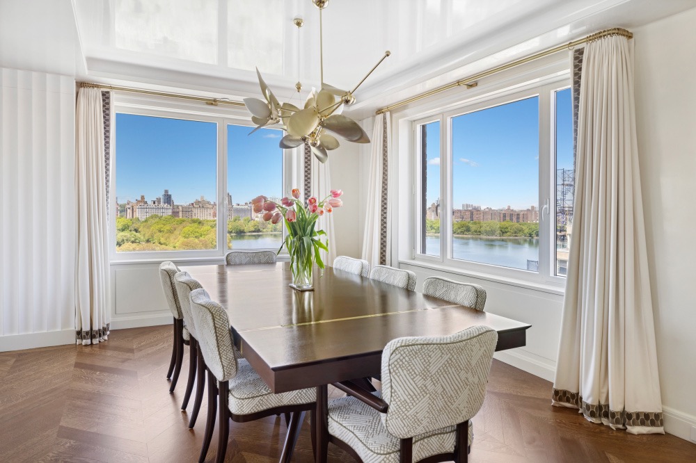 1049 Fifth Ave #19B