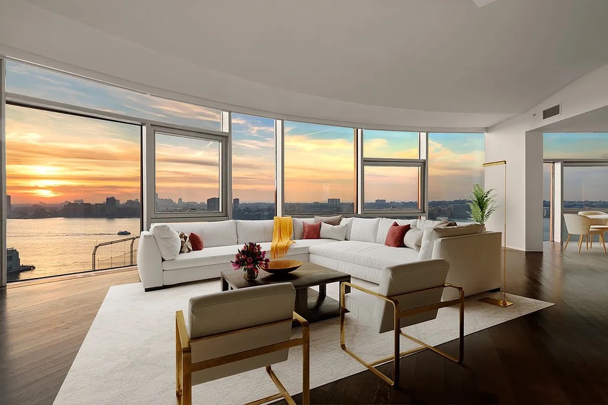 100 Eleventh Ave #PHB