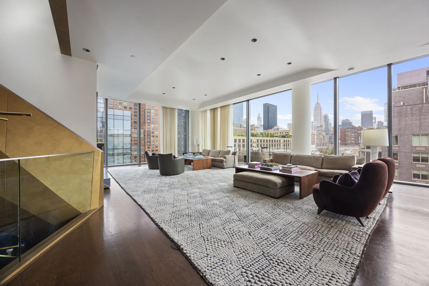 520 West 28 #PH37