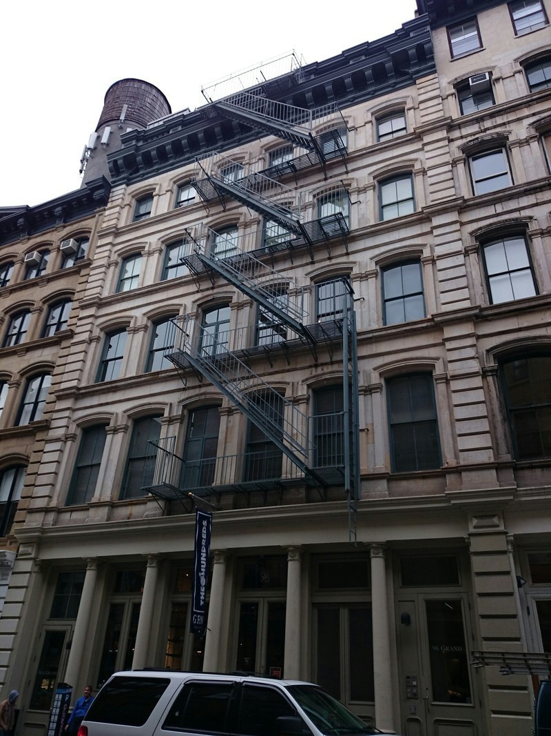 building photo