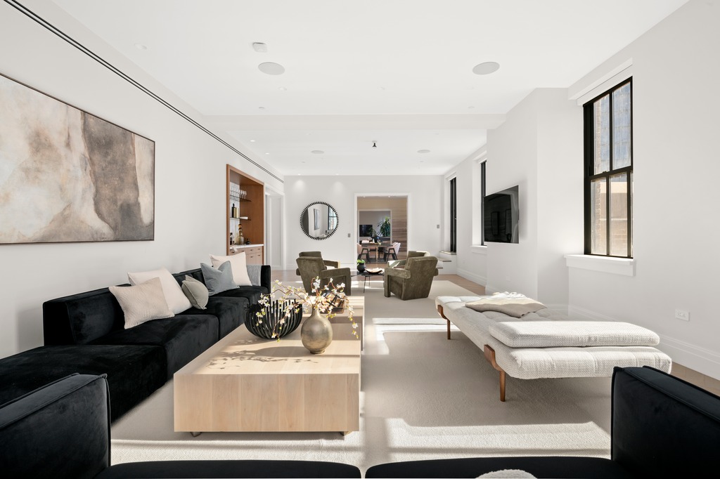 100 Barclay St #21AD
