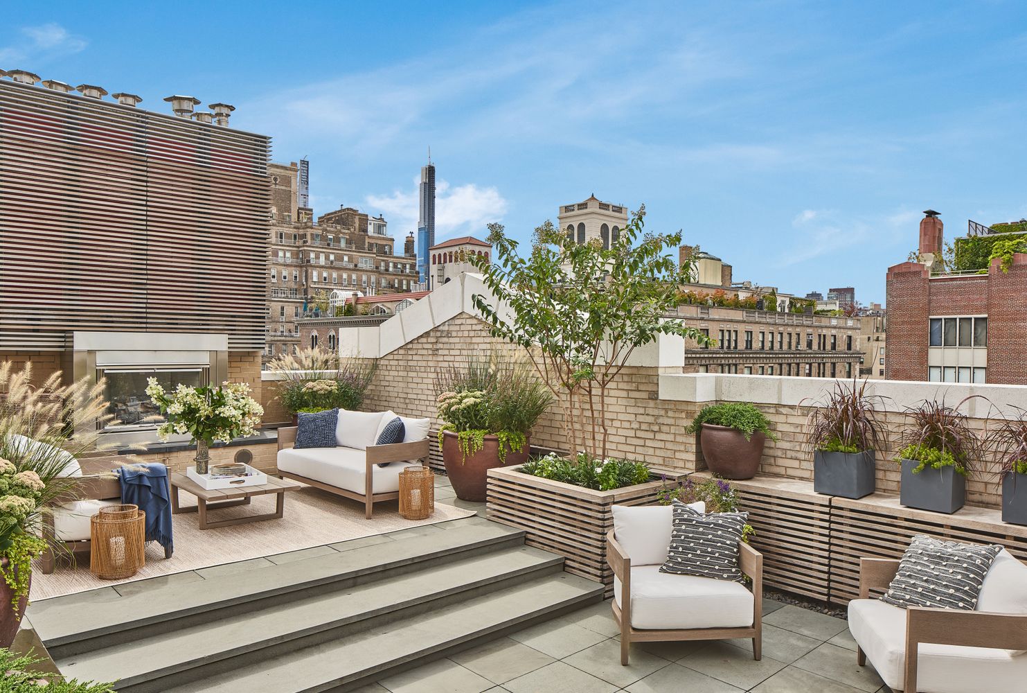 823 Park Ave #1/2