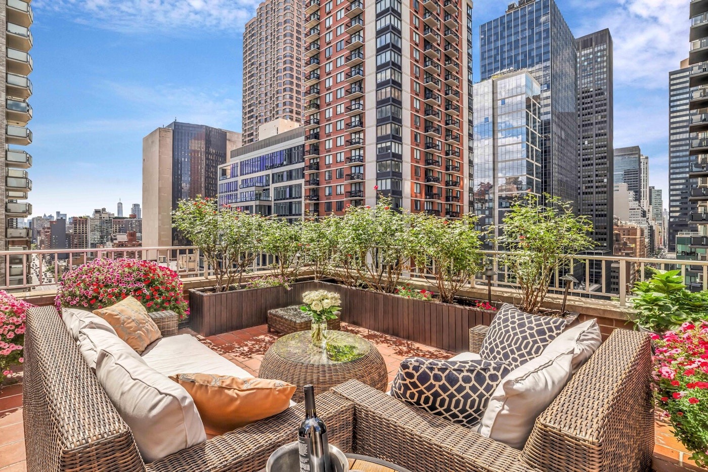 305 East 40 #19F