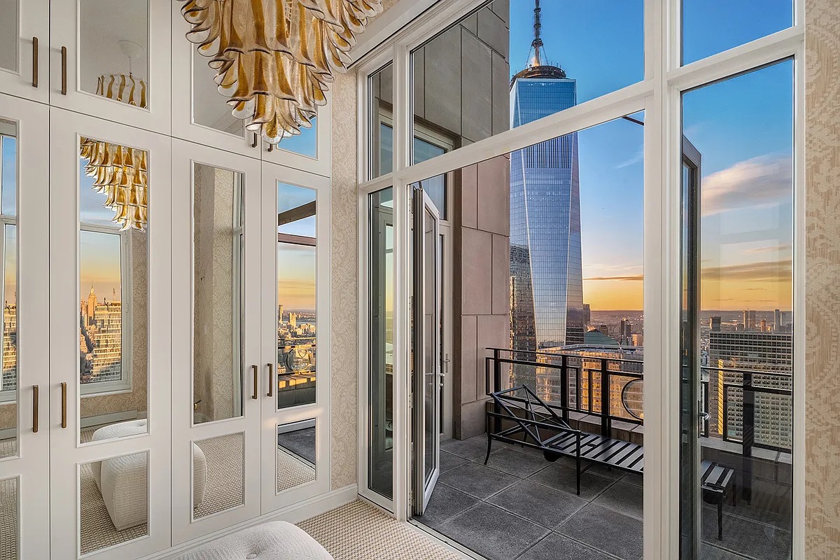 30 Park Place #77A