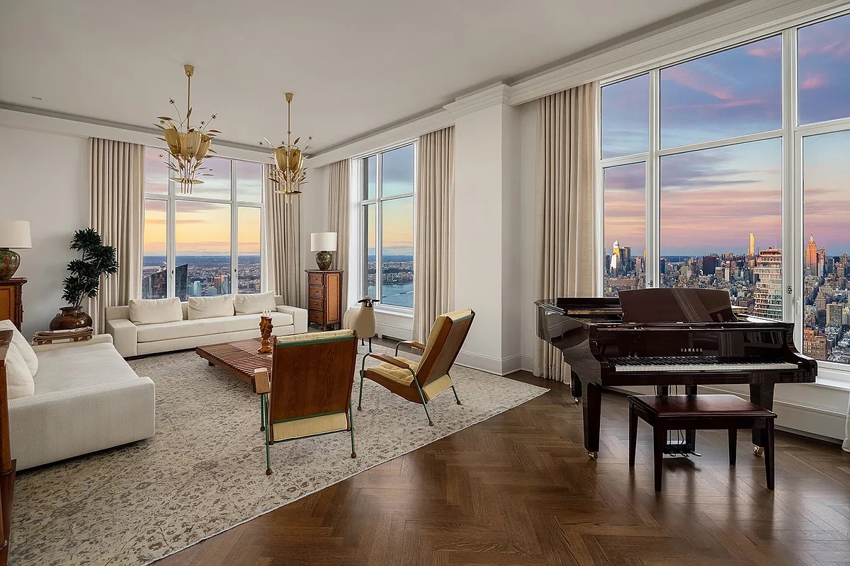 30 Park Place #77A