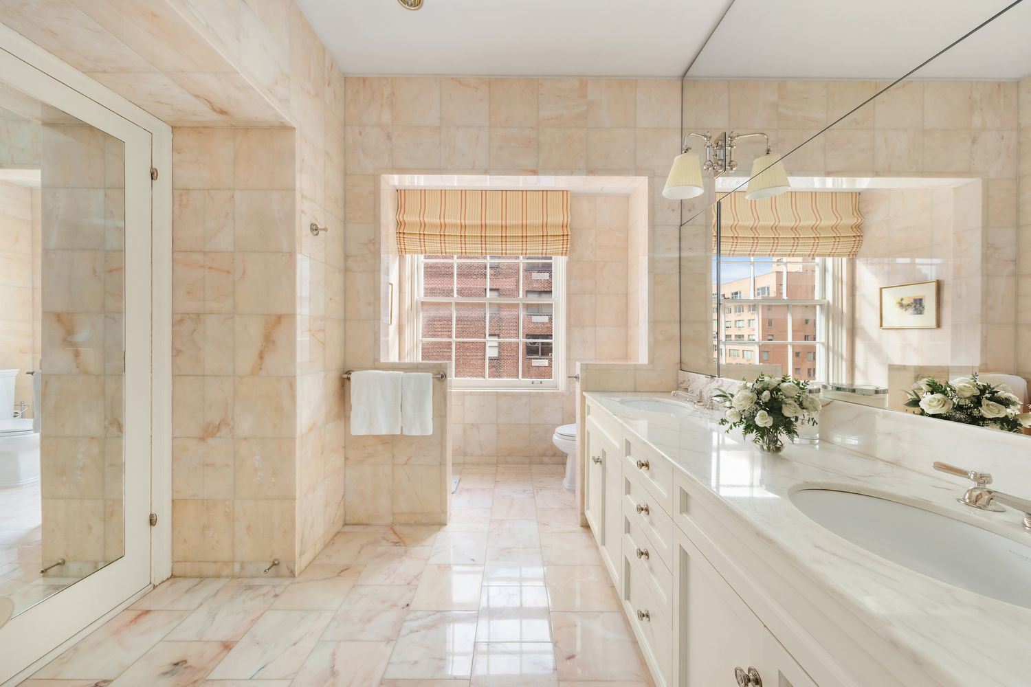 14 Sutton Pl South #PHA