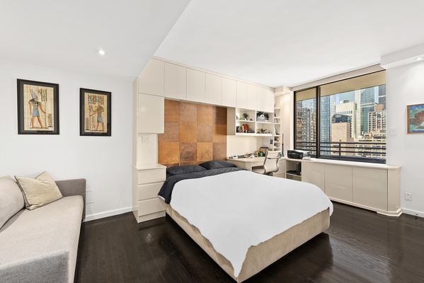 309 East 49 #20B/21B