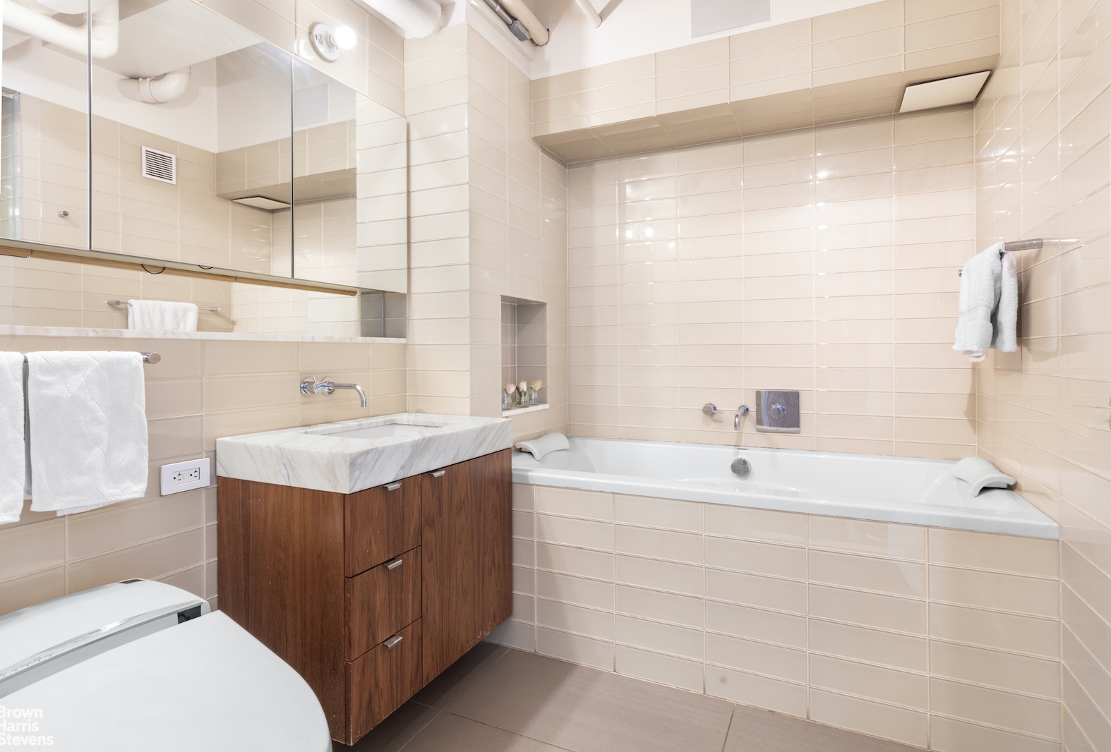 347 West 39 #14NE