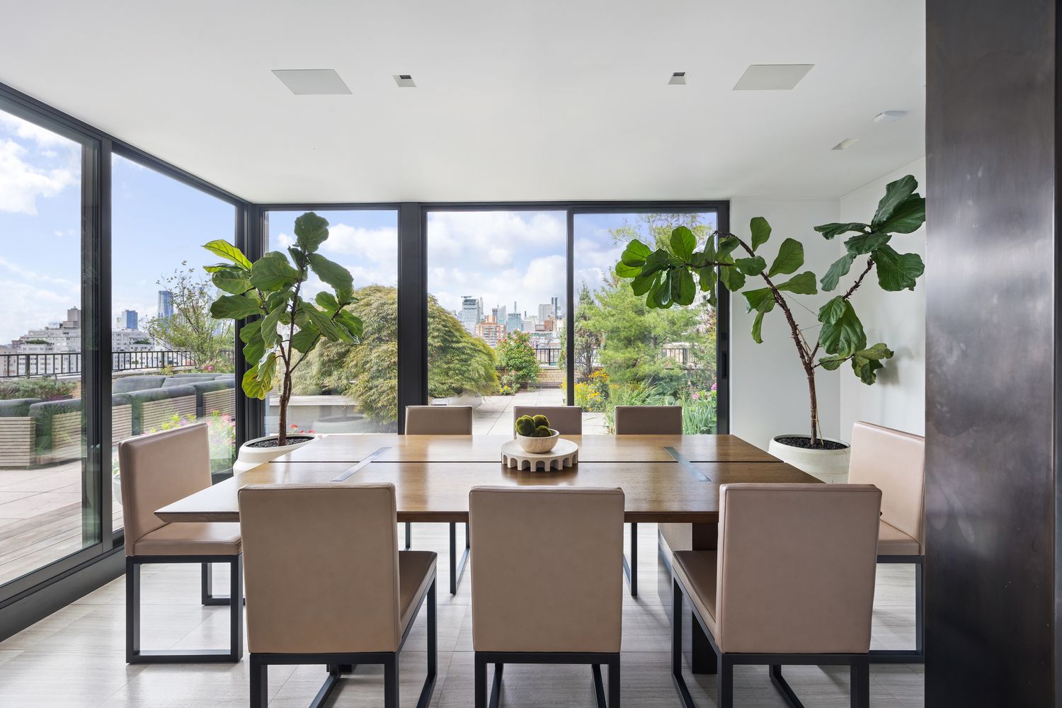 24 Fifth Ave #PH1701